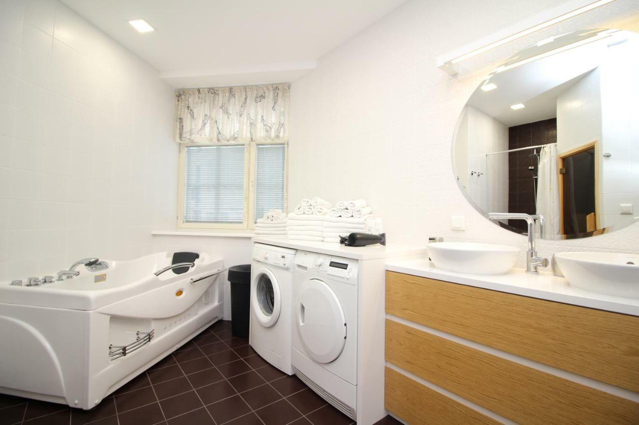 Tallinn City Apartments 4 Bedroom With Sauna And 2 Bathroom מראה חיצוני תמונה